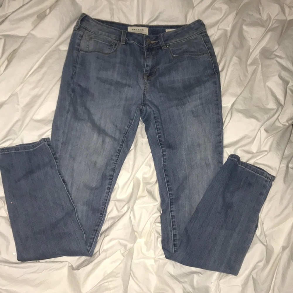 Pacsun Size 27 LightWash, Low Rise Skinny Jeans🌻